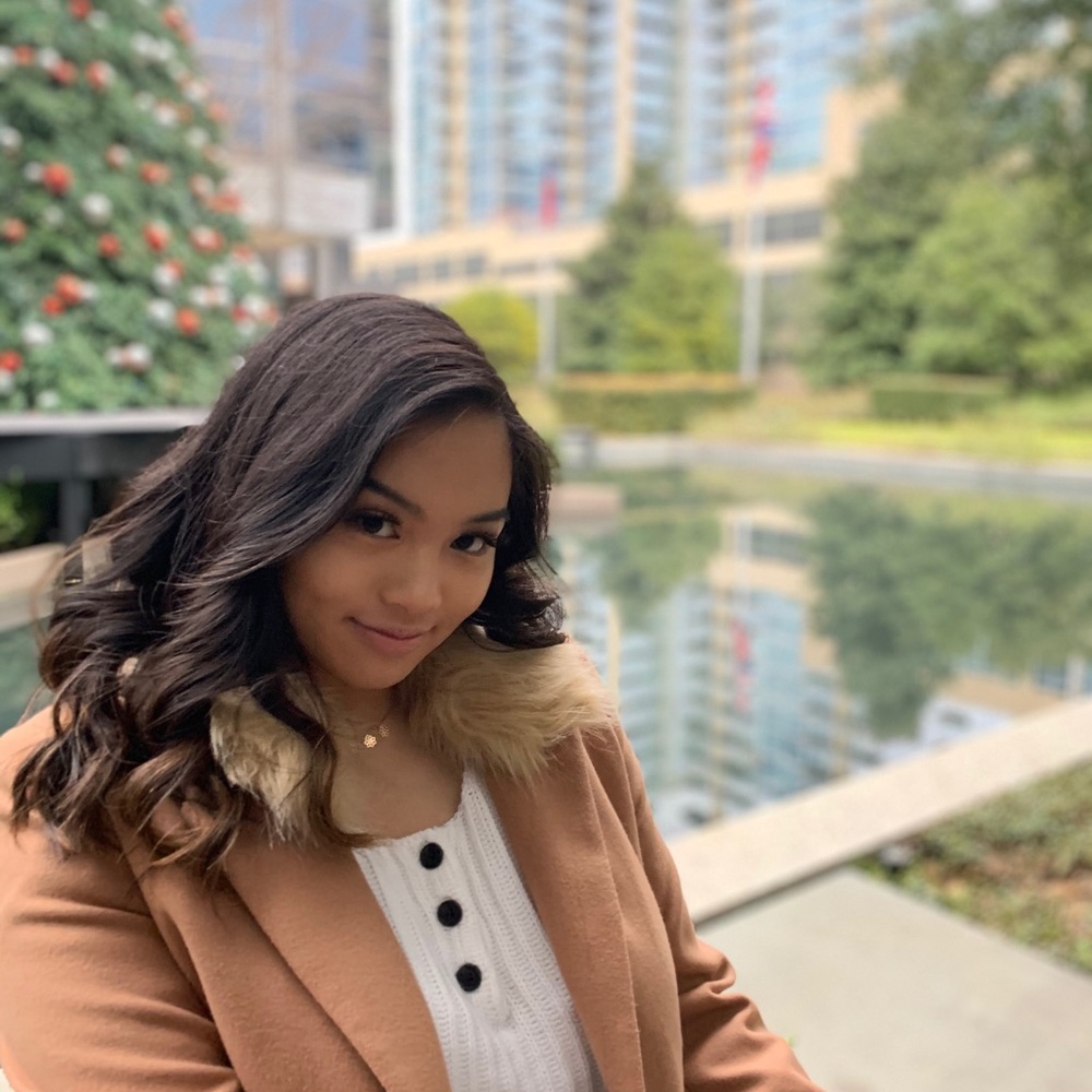 Meet your Posher, Kayla